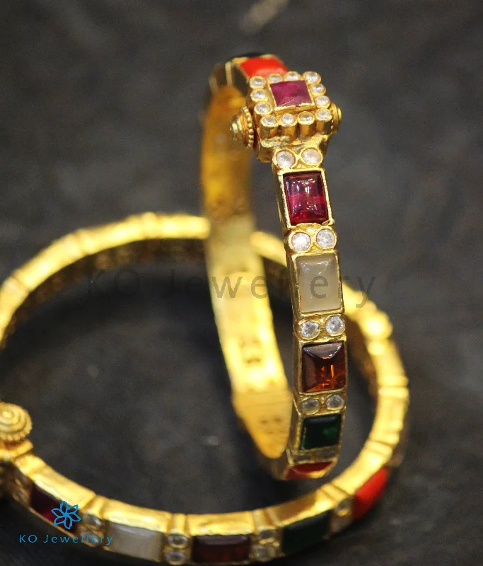 Ladies Bracelets with Rust Brookite-The Vaidehi Silver Navaratna Bracelet (Size/2.2/2.4/2.6/2.8)