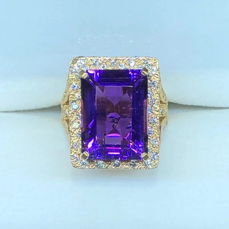 Ladies Rings for Mom Spark-Amethyst and Diamond Ring