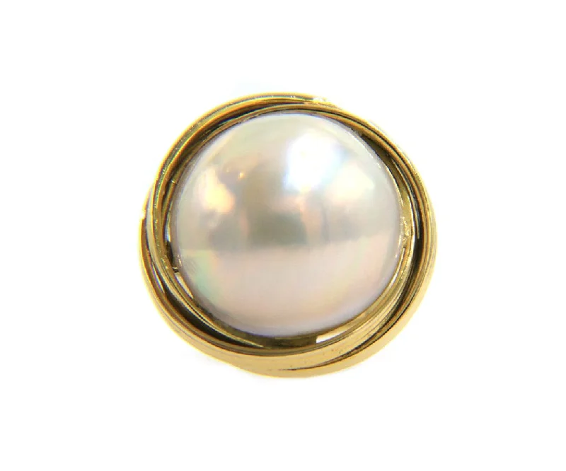 Ladies Rings for Grandma Spark-Vintage Bvlgari Mabe Pearl Cocktail Ring in 18K