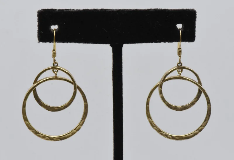 Ladies sunbeam glow earrings -Vintage Gold Tone Sterling Silver Hammered Interlocking Hoop Earrings