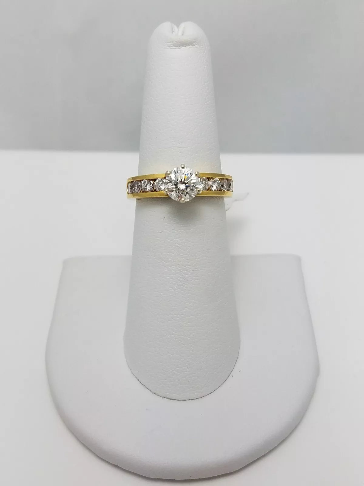 Ladies Lab-Crafted Engagement Rings -1.25ctw VS+ E Natural Diamond 18k Gold JB Star Engagement Ring