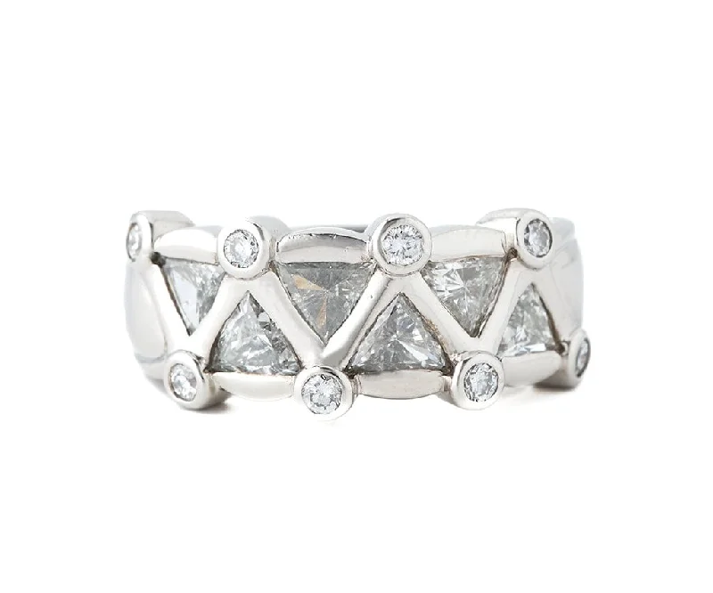 Ladies Rings Unique Shine-SUWA 1.35ctw Trillion and Round Diamond Diagonal Bezel Set Ring in Platinum