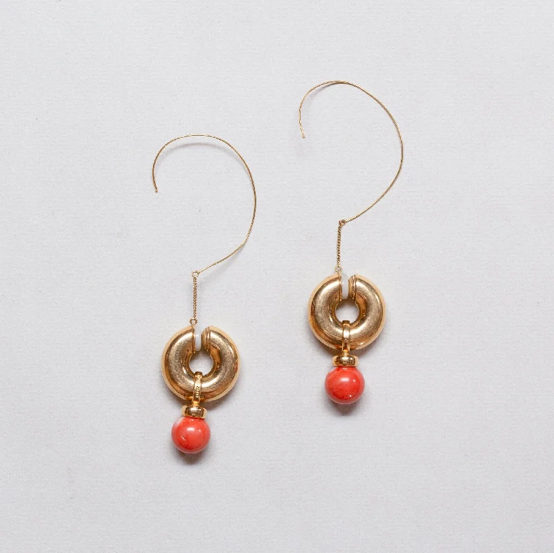 Ladies friendship token earrings -AN UNUSUAL PAIR OF 18ct Gold Clip Hoop Earrings with Coral