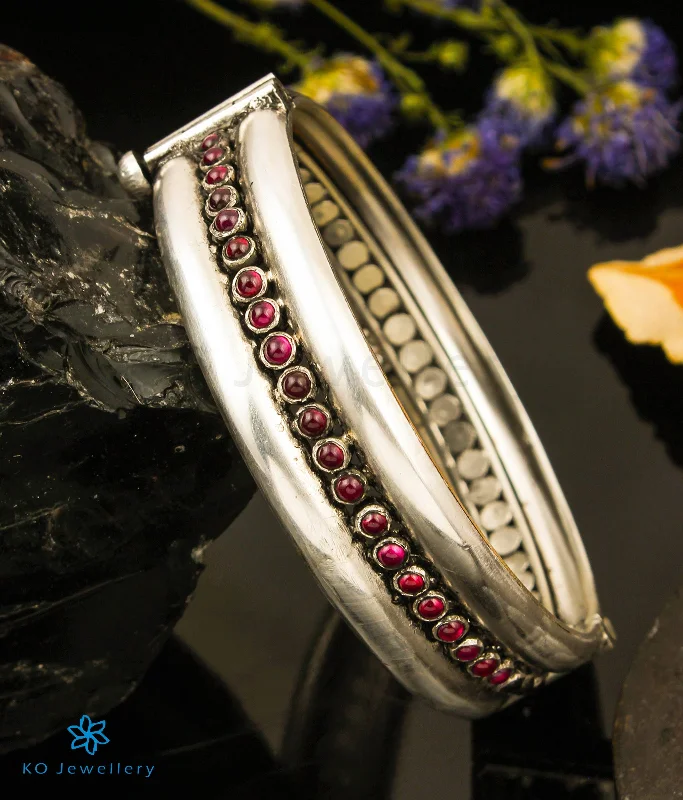 Ladies Bracelets with Globe Spark-The Mithya Silver Kada Bracelet (Size/2.2/2.4/2.6/2.8)