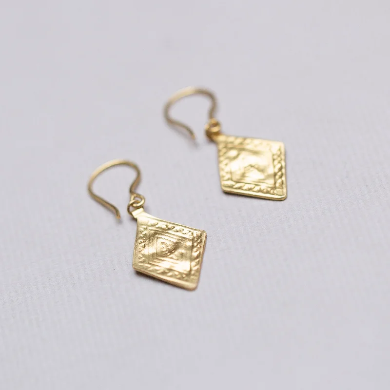 Ladies verdant emerald earrings -Gold Rhombus Drop Earrings