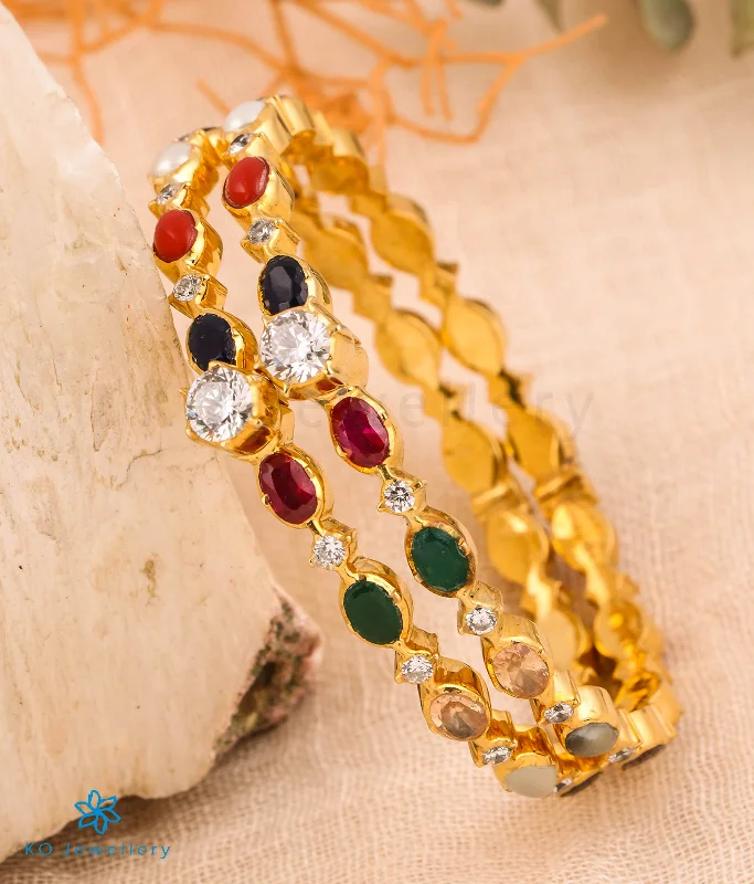 Ladies Bracelets with Crimson Zincite-The Vaibhava Silver Solitaire Navaratna Bracelet (Size 2.2/2.4/2.6/2.8)