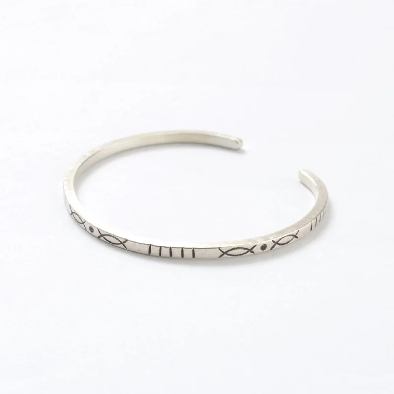 Ladies Bracelets for Mom Shine-PHADUA / Karen Silver Bangle