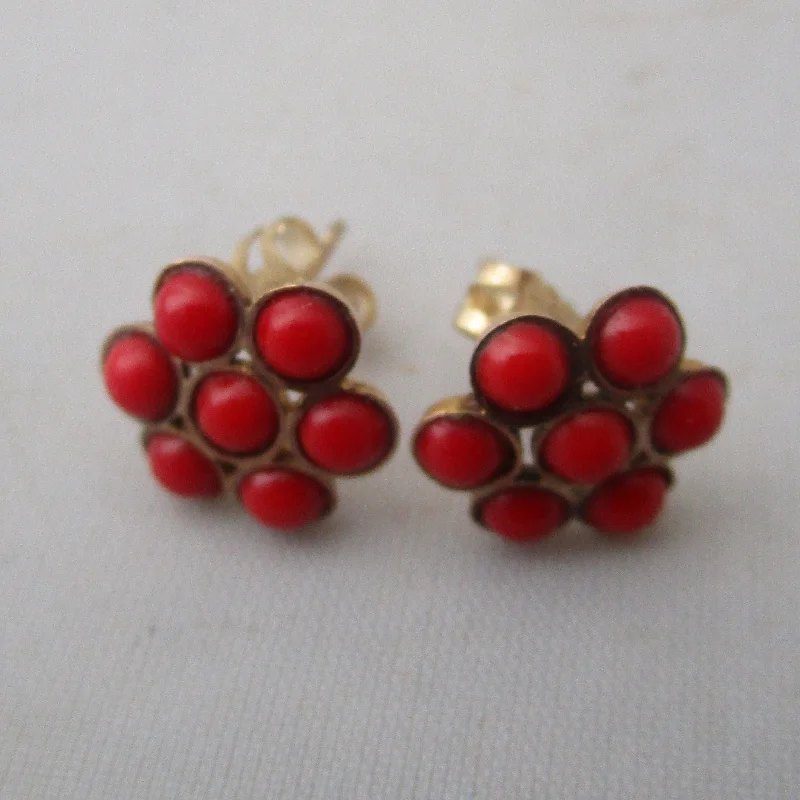 Ladies compass path earrings -9K Gold And Coral Floral Cluster Stud Earrings Vintage c1980