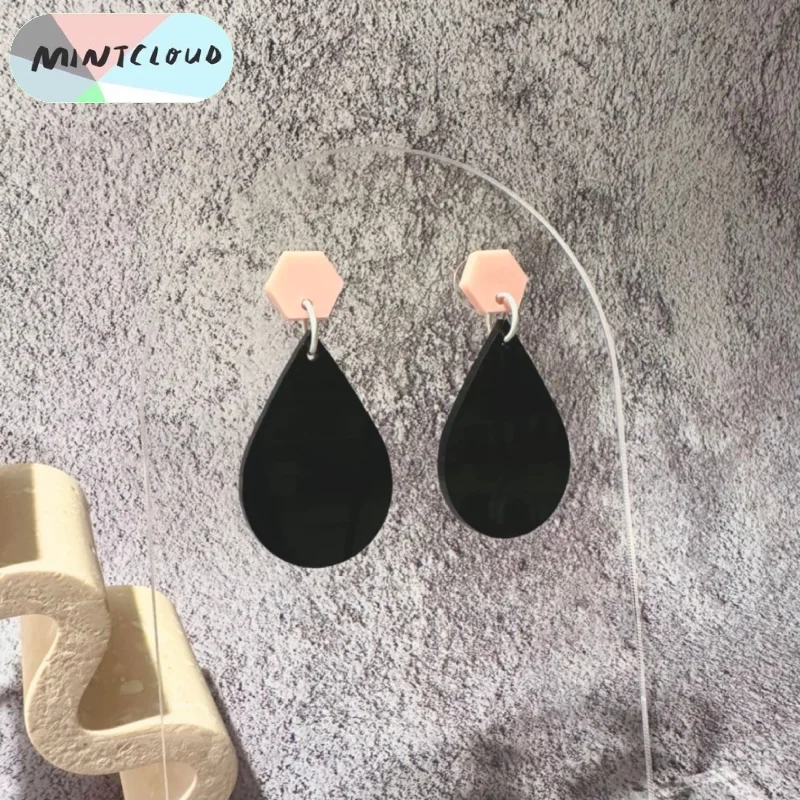 Ladies matching couple earrings -Mintcloud Earrings - Manhattan*