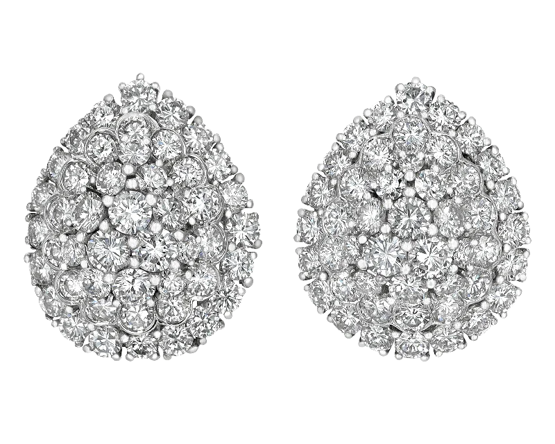 Ladies glowing warmth earrings -David Webb Diamond Earrings, 15.00 Carats