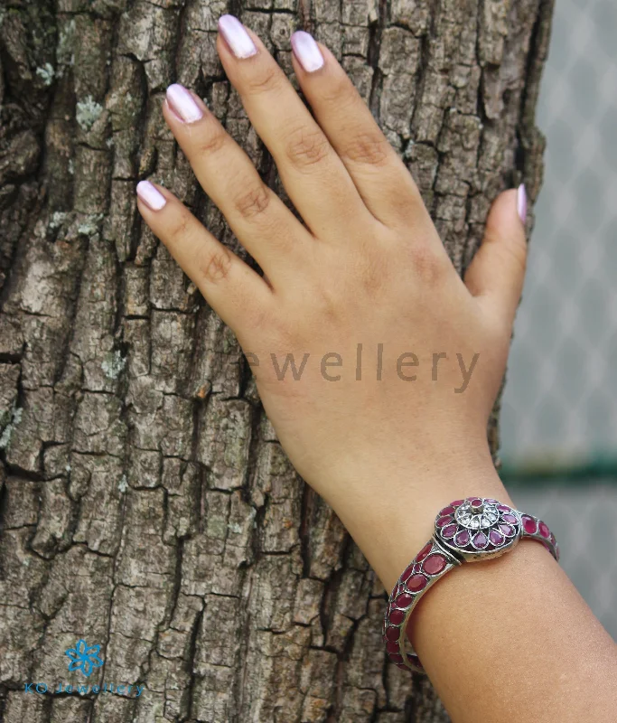 Ladies Bracelets with Moon Shine-The Amyra Silver Kempu Bracelet (Oxidised/Size /2.2/2.4/2.6/2.8)