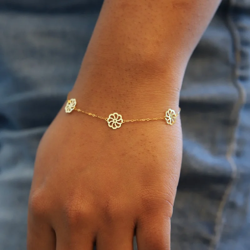 Ladies Bracelets with Radiant Gems-Gold Flower Shaped Bracelet 21KT - FKJBRL21KM10042