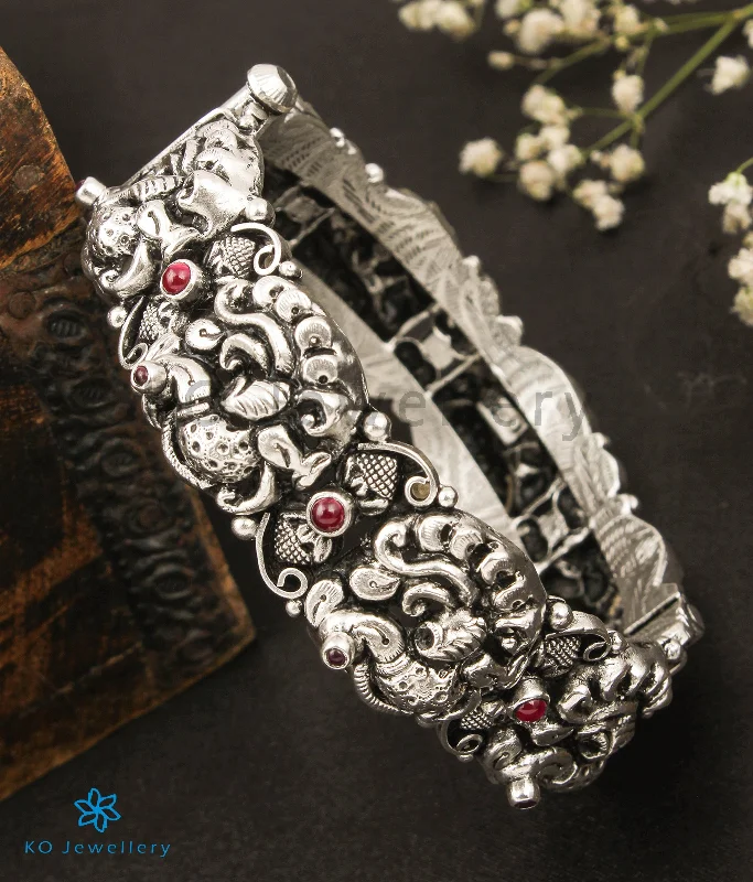 Ladies Bracelets Boho Glow-The Vrsala Silver Peacock Bracelet (Oxidised/Size 2.2/2.4/2.6/2.8)