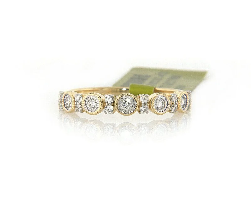 Ladies Rings with Leaf Shine-New 0.28ctw Diamond Bezel and Prong Set Band Ring in 14K