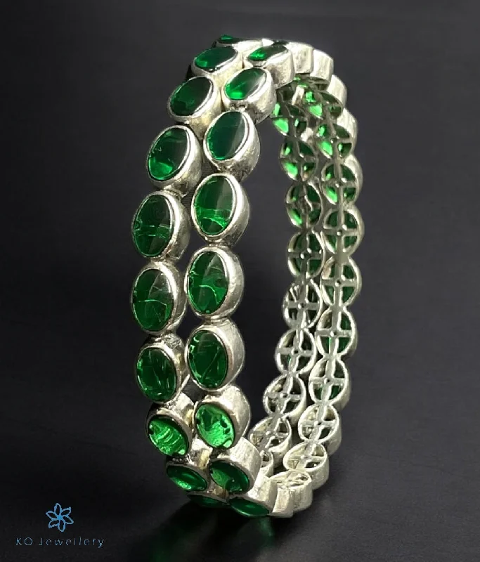 Ladies Bracelets Artistic Spark-The Classic Oval Silver Kemp Bangle (Green/Oxidised/Size 2.2/2.4/2.6/2.8)