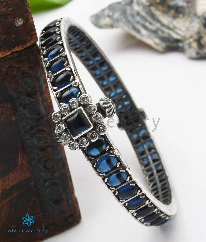 Ladies Bracelets with Custom Shine-The Samatva Silver Kemp Bracelet (Blue/Oxidised; Size 2.2/2.4/2.6/2.8)