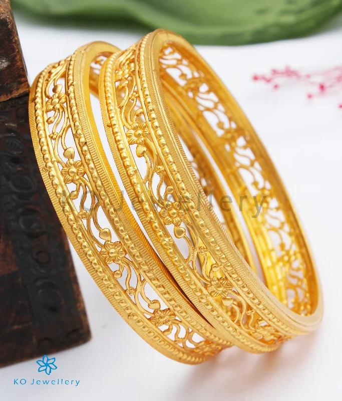 Ladies Bracelets with Moon Shine-The Kritika Silver Bangle (Size 2.2/2.4/2.8)